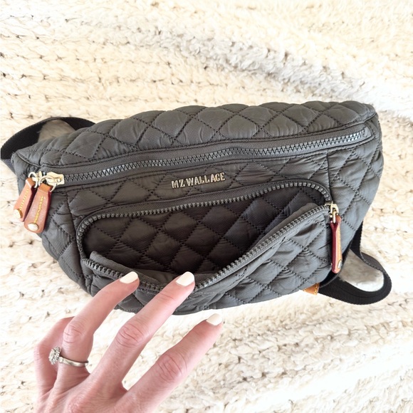 MZ Wallace Belt Bag - Magnet Metro Sling w/ dust bag - Picture 8 of 10